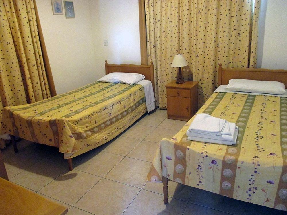 Rododafni Villas Klorakas Exterior foto